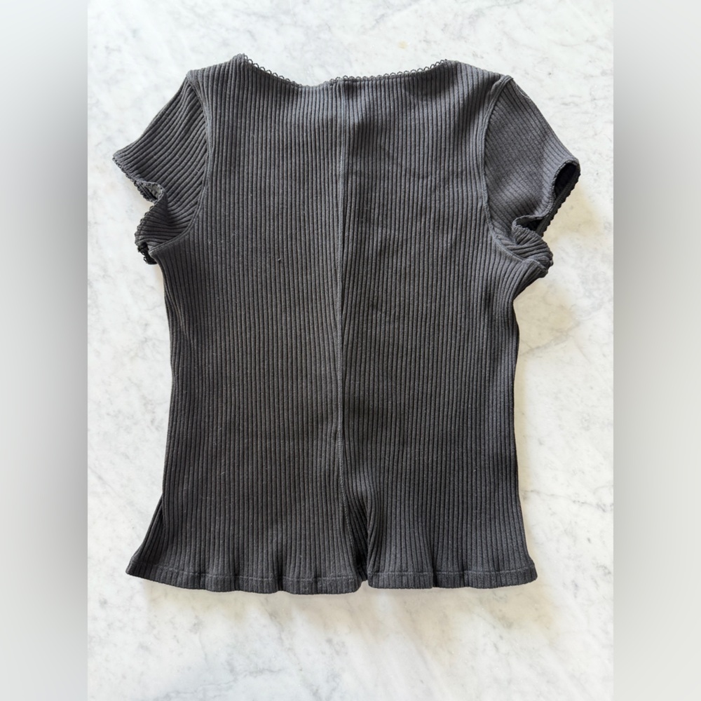 Free People Intimately Black Ribbed Mock Neck Snap Front Top L NWT - Picture 2 of 4